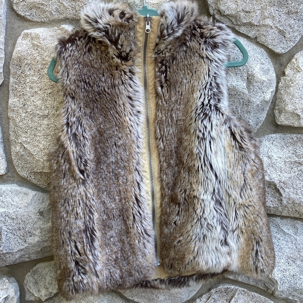 Weatherproof reversible faux fur/tan vest